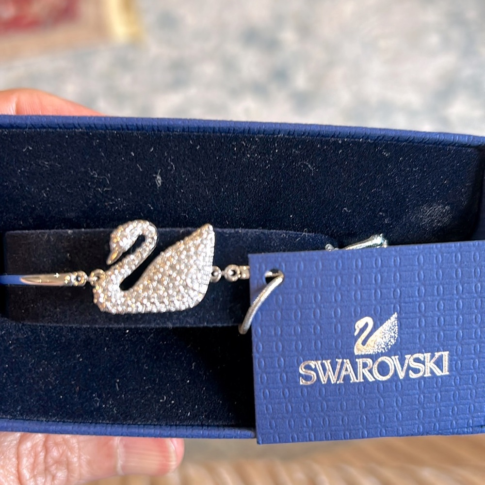 Vintage Swarovski Swan Bracelet with Box